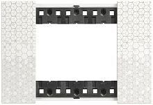 Рамка горизонтальная Legrand BTicino Living Now 1-м. 3 мод. пиксель картинка